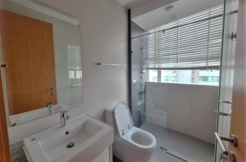 Condominium in Sukhumvit : Millennium Residence 